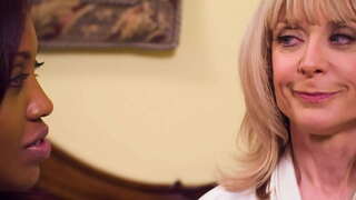 Lendario pornstar lesbovideo