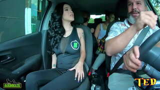 Dia são paulo telanjang di dalam mobil dan ingin melakukan padanya pertama filem lucah