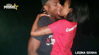 Cara negro magro come a buceta com seu mastro gigante