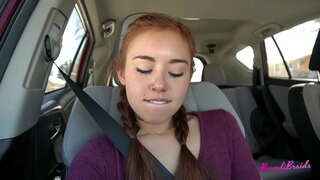 Похотливая шлюха мүмкін емес Тоқтату Ойнауға киской машинада және көпшілікке: Brandibraids