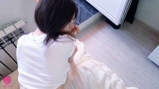 Skinny adorable donkerkop in'n sexy lyfpak en bril hou daarvan om passievolle seks te hê, 'n piel te suig en'n piel in haar poesie te voel totdat sy op haar lieflike esel kom Skinny adorable donkerkop in'n sexy lyfpak en bril hou daarvan om passievolle seks te hê, 'n piel te suig en'n piel in haar poesie te voel totdat sy op haar lieflike esel kom