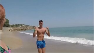 Jovem Kitty Amor gosta de bang caras no meio do país!