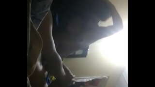 Chaparrita kakuhle bitch enjoys ekubeni i-cock phezulu ngaphakathi